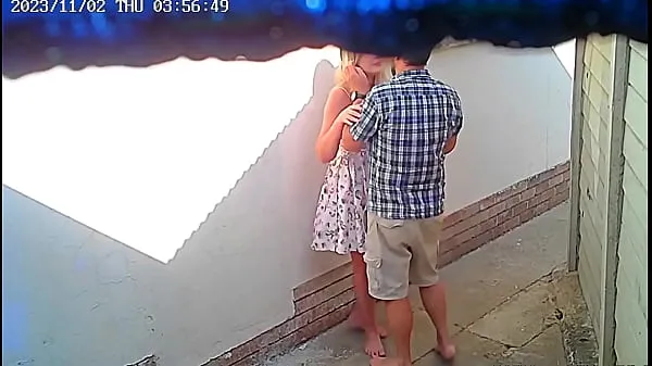 Tiub klip Cctv camera caught couple fucking outside public restaurant panas